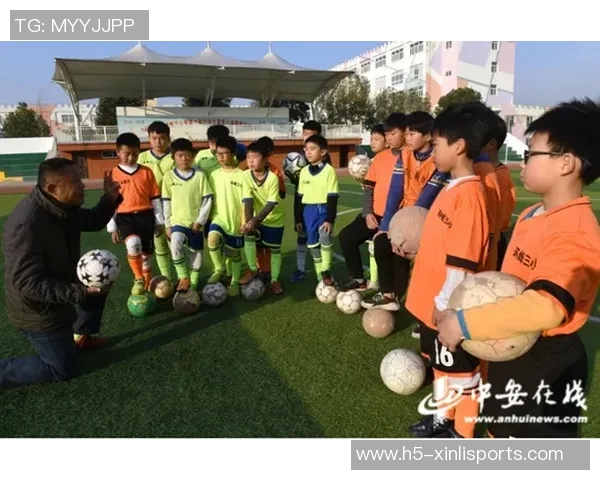 足球趣味活动大联欢让我们一起享受激情与快乐的足球时光